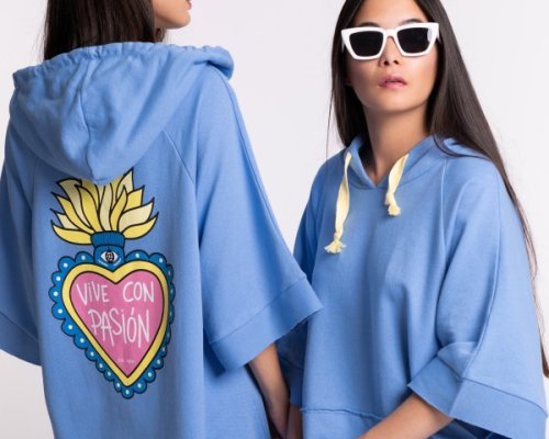 sudadera-maxi-azul-vive-con-pasion