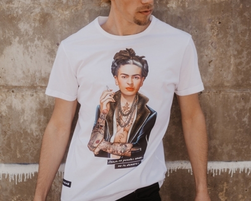CAMISETA-UNISEX-FRIDA-BLANCA-A-608x756